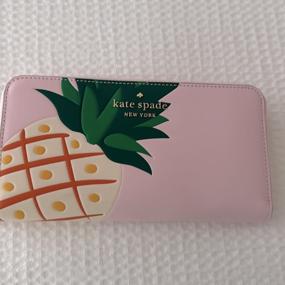 Kate Spade Colada wallet - Picture 2 of 5